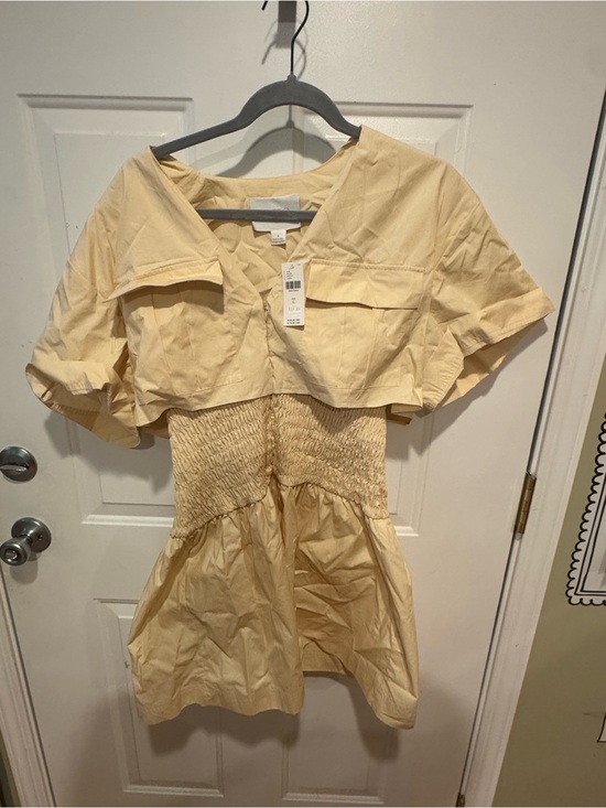 Anthropologie Dresses & Skirts - Anthropologie Cream Smocked Waist Short Sleeve Dress